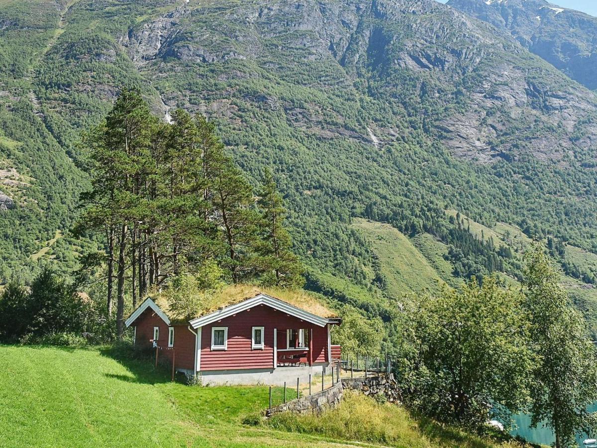 Holiday home Olden IV Eksteriør billede
